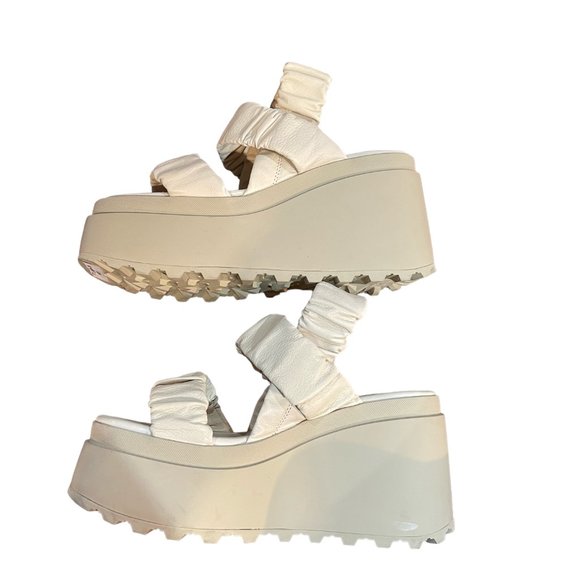 Vic Matie Shoes - Women's Vic Matie padded wedge sandals. Size 6